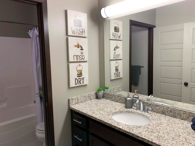 North Pointe Villas 1800 Fletcher Ave Lincoln NE 68521 Apartment Finder