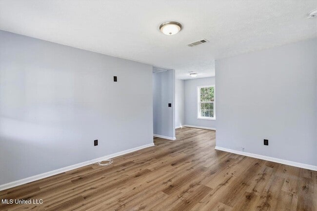 Building Photo - 936 Jenkins St