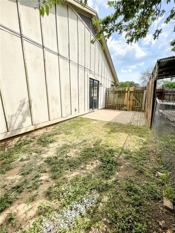 Building Photo - 12407 Tree Line Dr