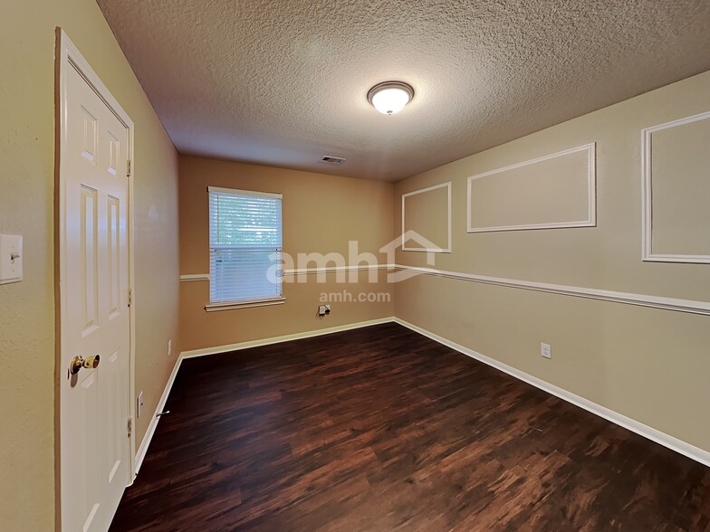 Building Photo - 22722 Canyonback Ct