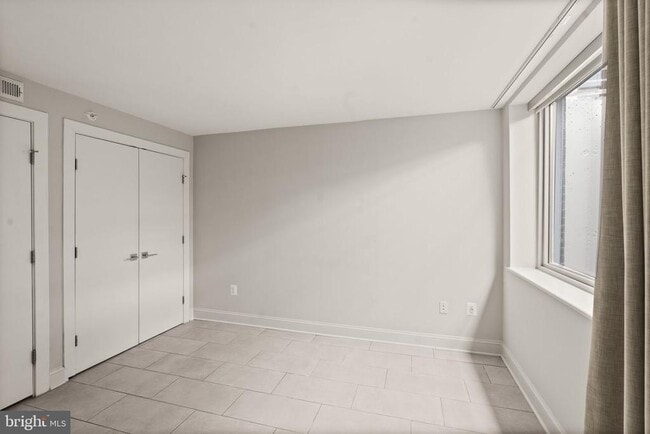 Building Photo - 1311 13th St NW
