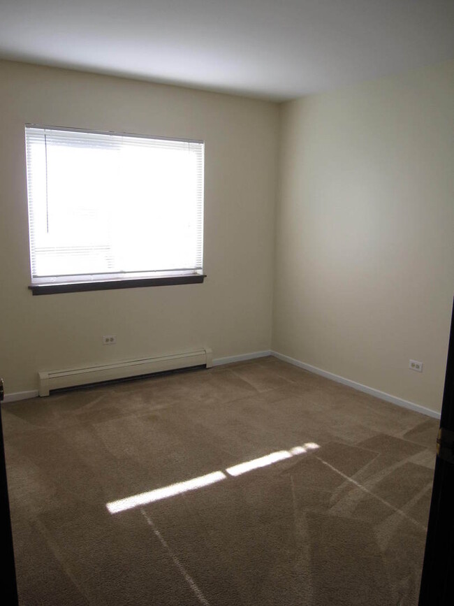 Building Photo - 1120 Copperfield Ln