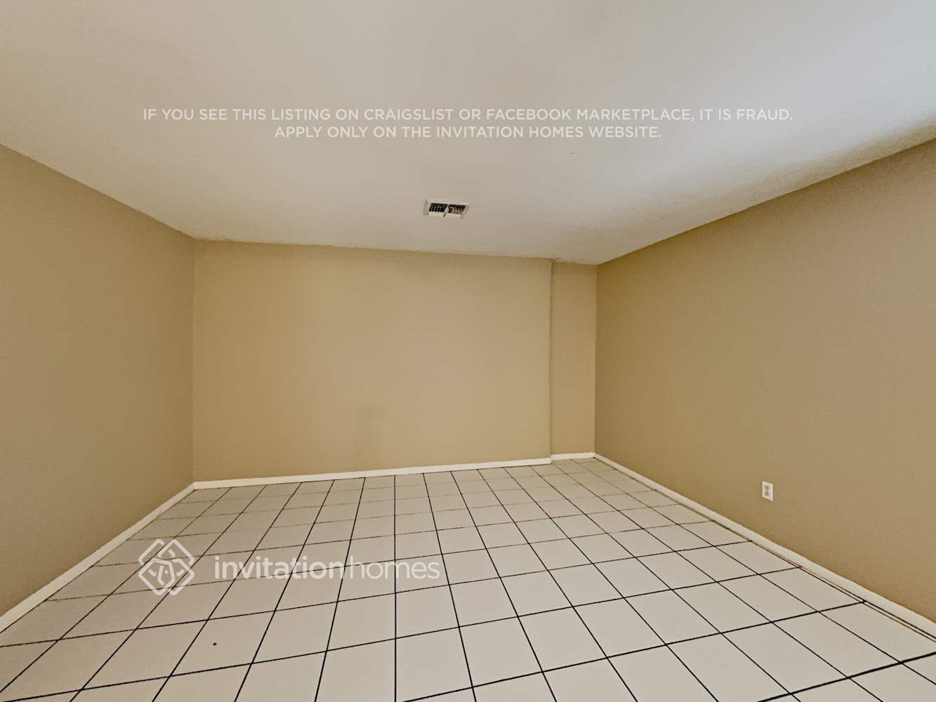 Building Photo - 2831 E Osborn Rd