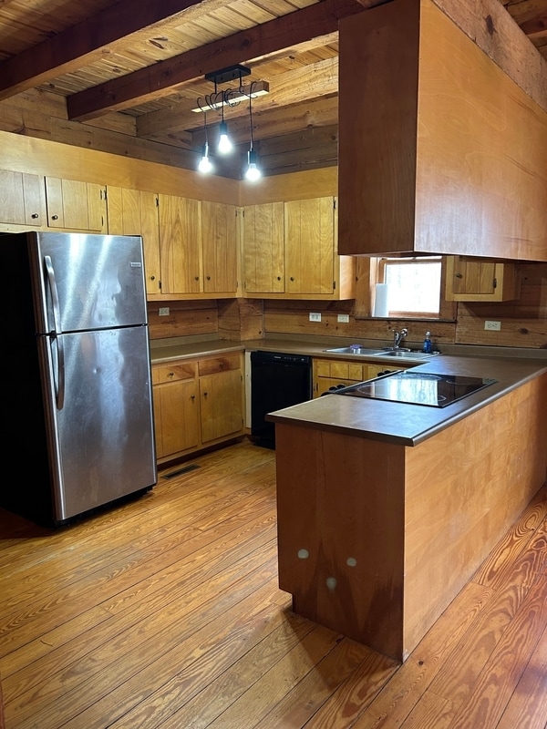 Building Photo - 1420 Old Mush Creek Rd