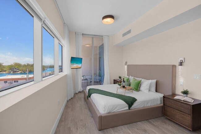 Building Photo - 777 N Ocean Dr