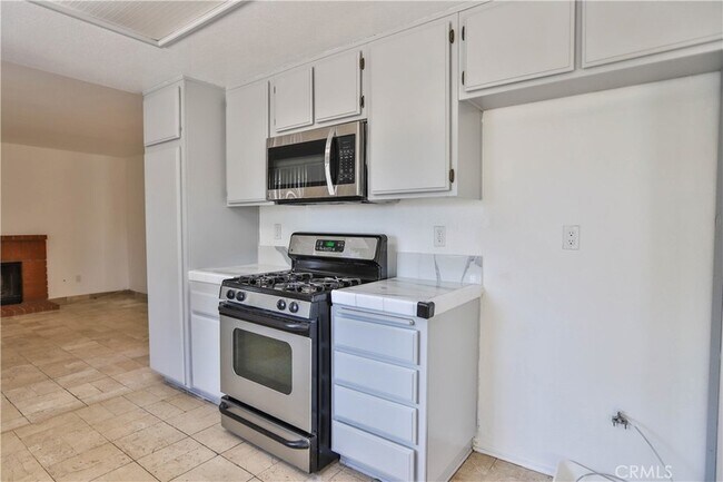 Building Photo - 24307 Carman Ln