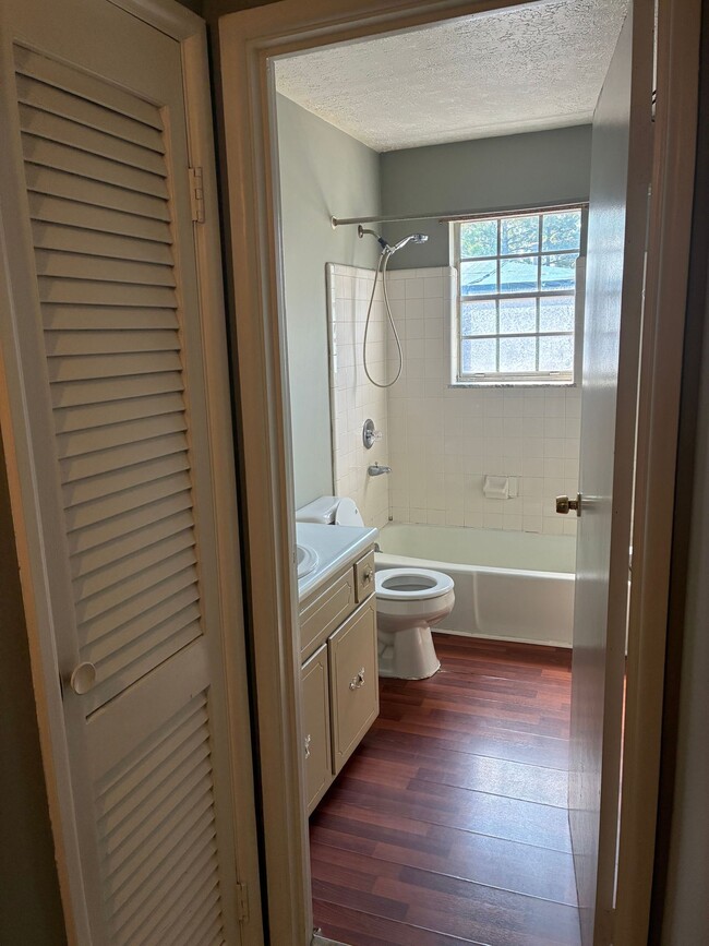 Building Photo - New Cut Apartments