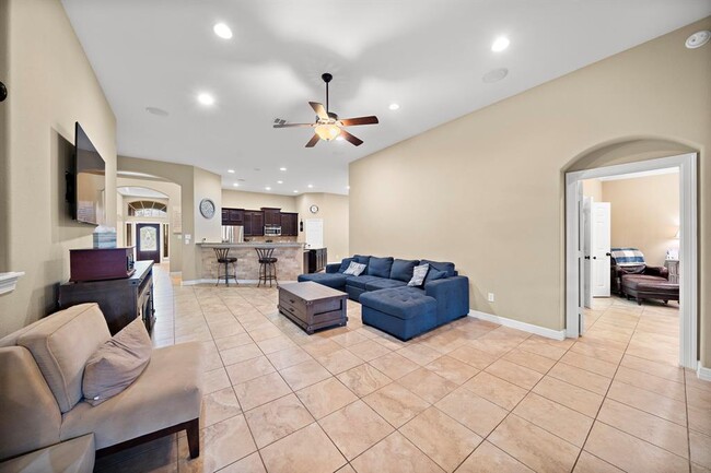 Building Photo - 4711 Salinas Ln
