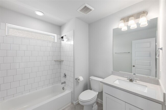 Building Photo - 301 Elm Br Trl