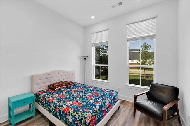 Building Photo - 6720 Stags Run