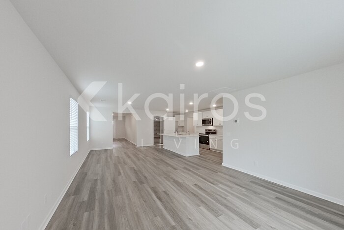Building Photo - 128 Inez Ave