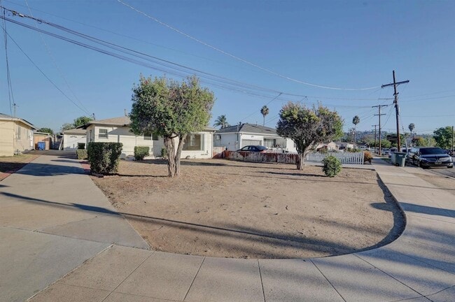 Building Photo - 503 Prescott Ave