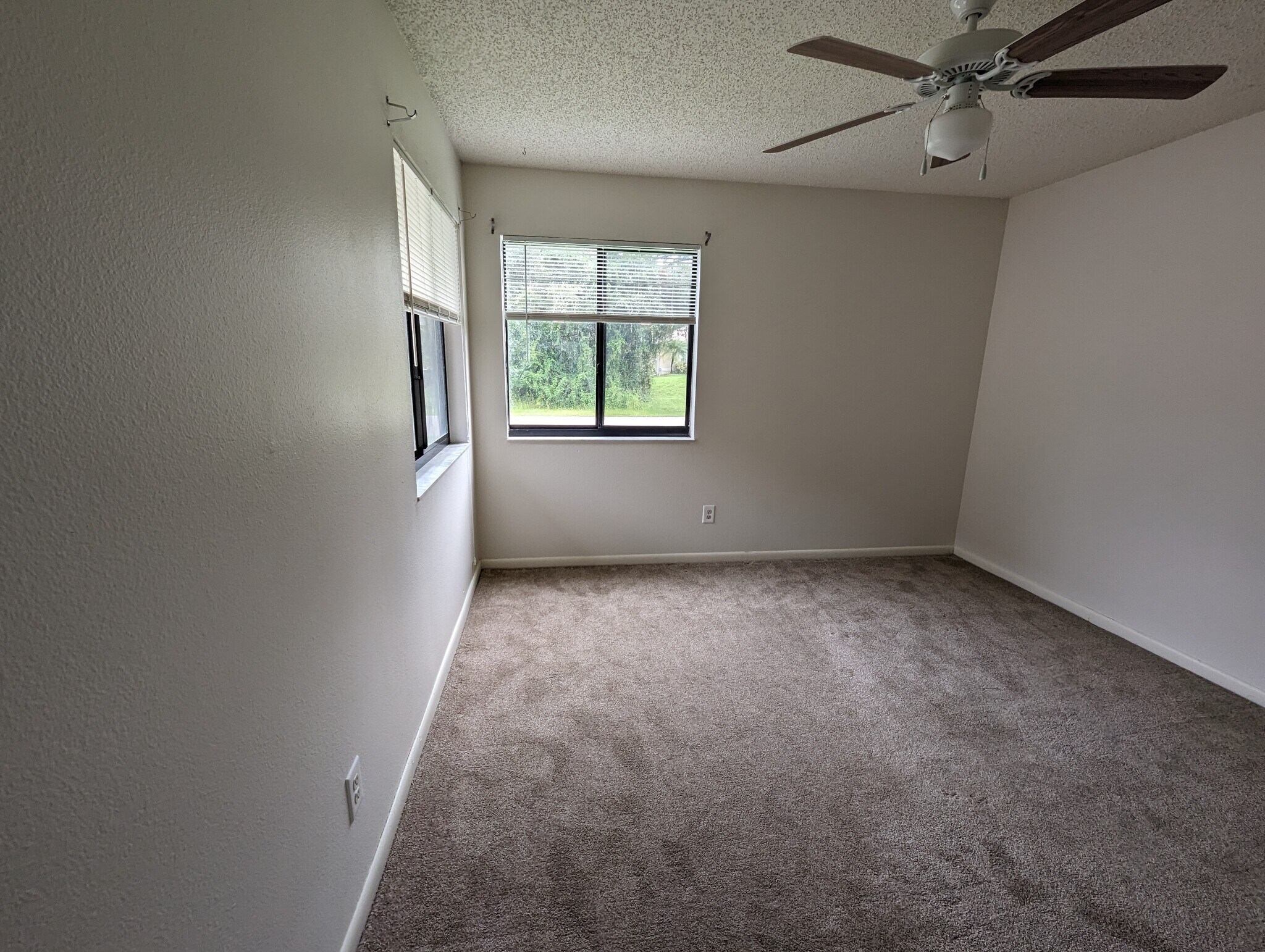 2nd bedroom toward front - 3740 Giblin Dr