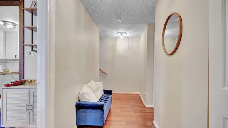 Building Photo - 15 Averill Ave