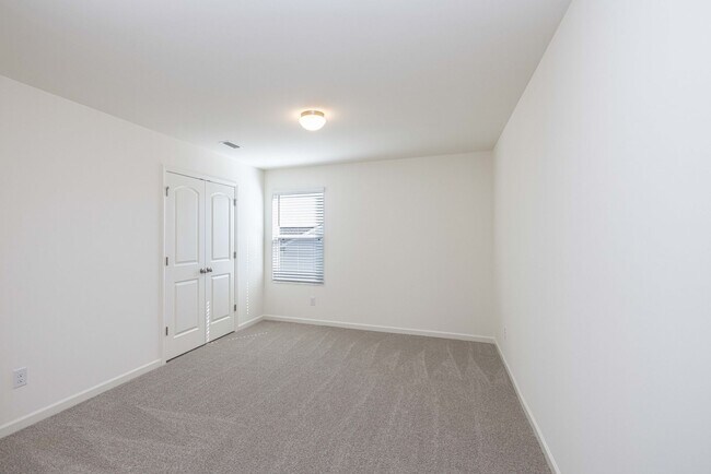 Building Photo - 4 Bedroom Home Piedmont School District AV...