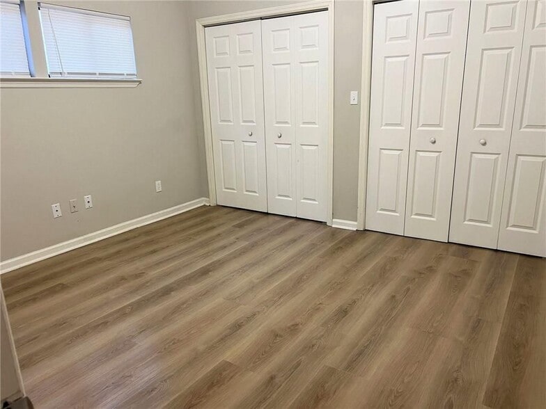 Building Photo - 2961 Hawk Ct SE