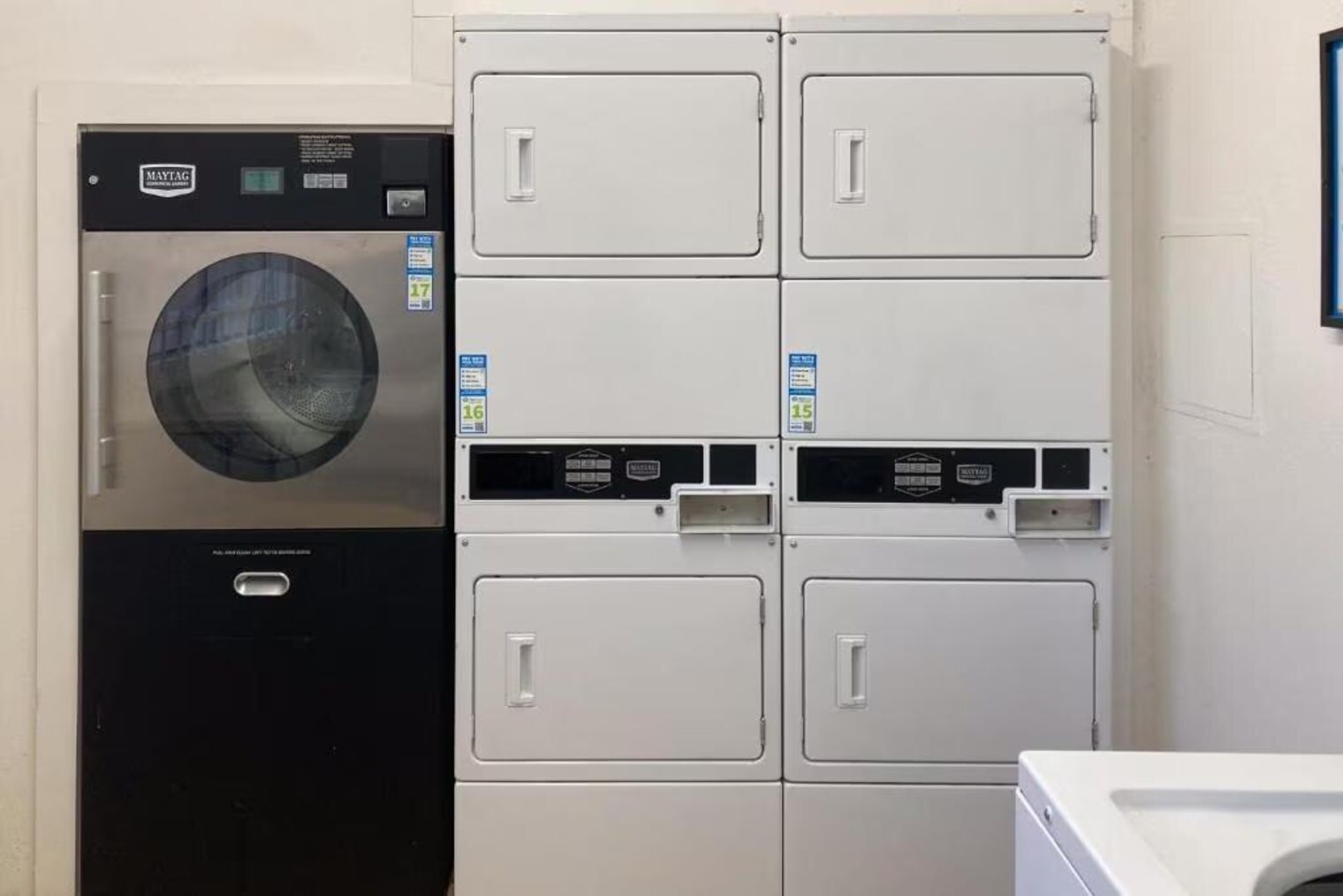 Building Photo - 8055 E Thomas Rd