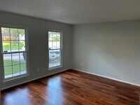 Building Photo - 957 Banyan Dr