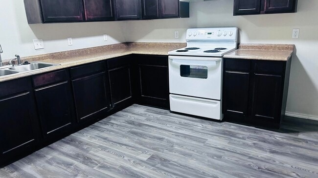 Building Photo - 8907 Terrell Ave