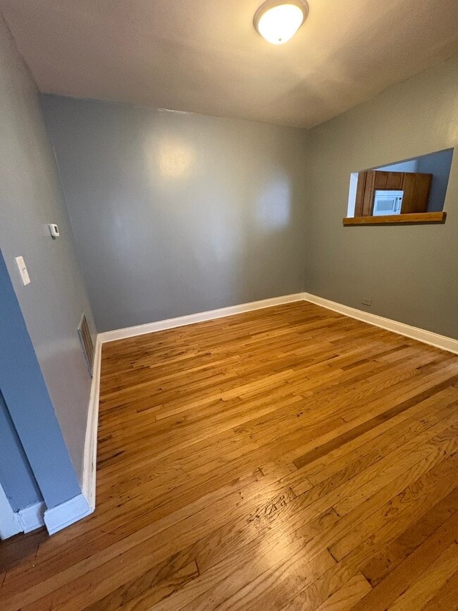 Building Photo - 4147 W Arthington St