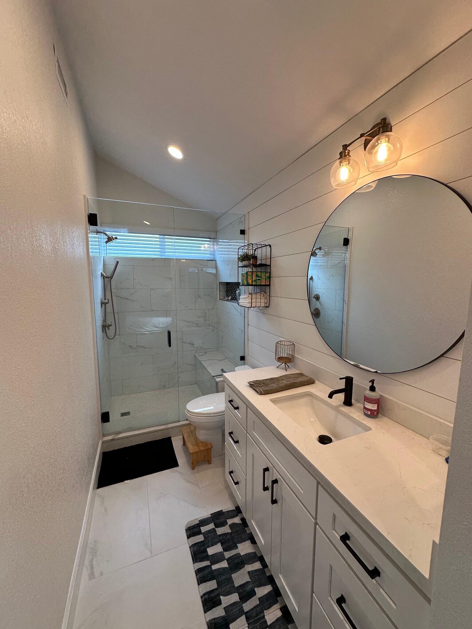 Building Photo - 12411 Silkleaf Ave