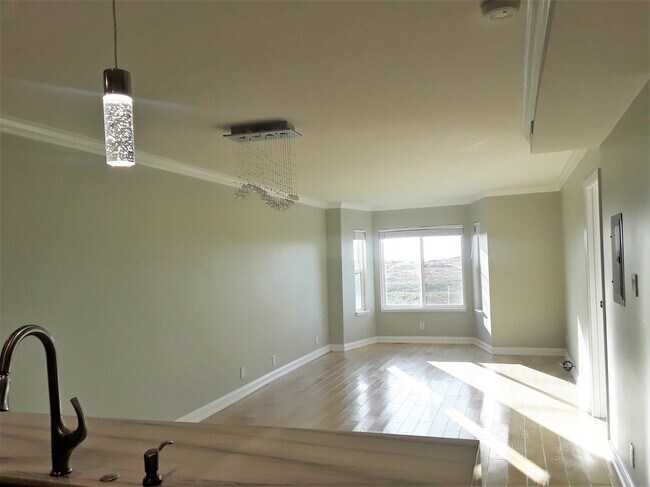 Living Room - 1580 Great Hwy