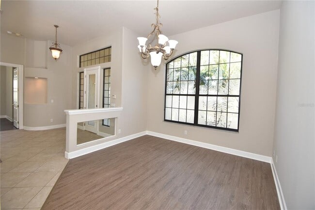 Building Photo - 16 Eastlake Dr