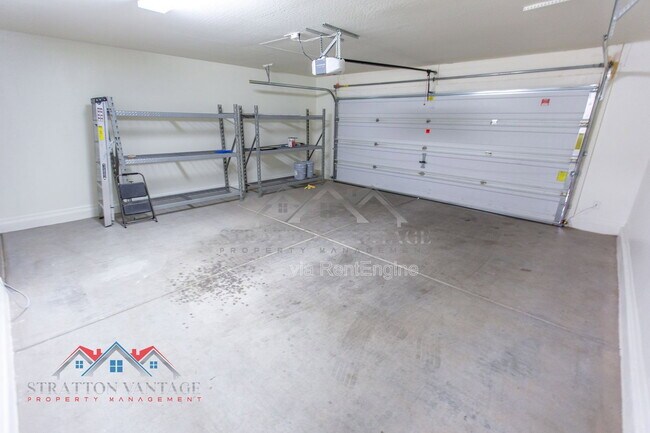 Building Photo - 2218 N 77th Dr