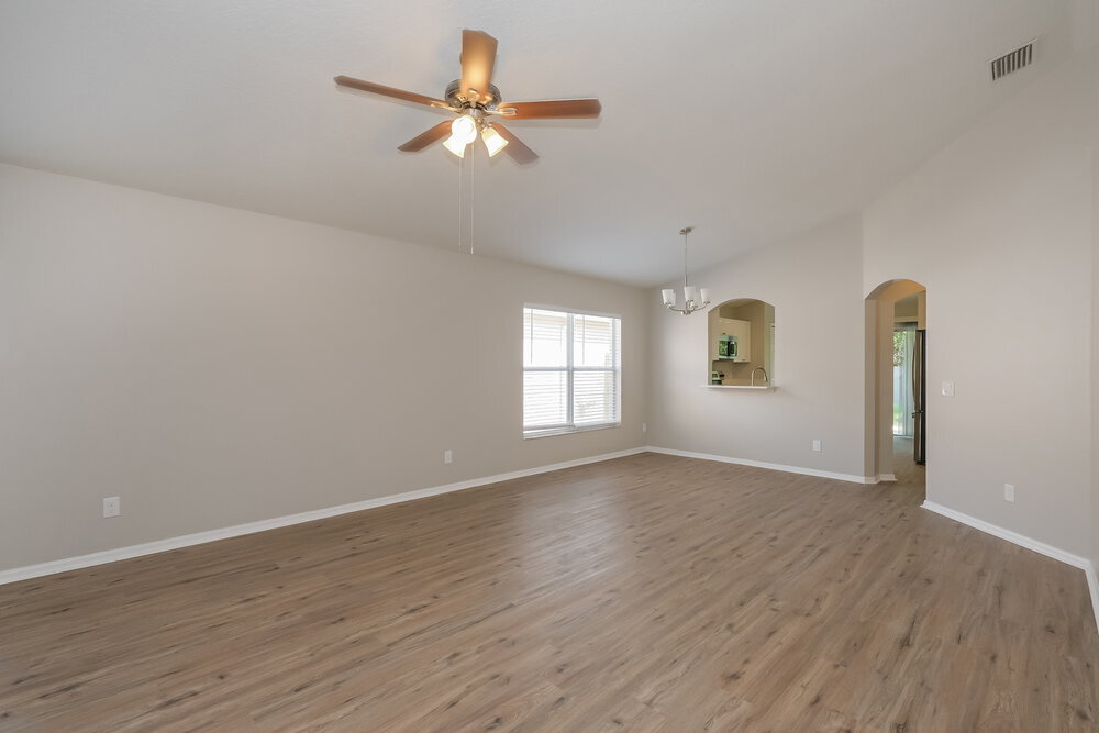 Building Photo - 8501 Quarter Horse Dr