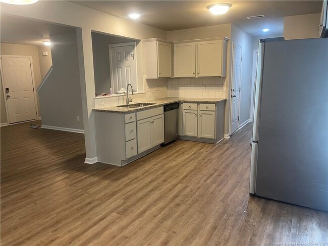 Building Photo - 408 Bunning Dr