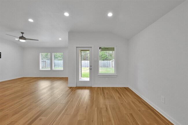 Building Photo - 14213 Wonder Lake Ln