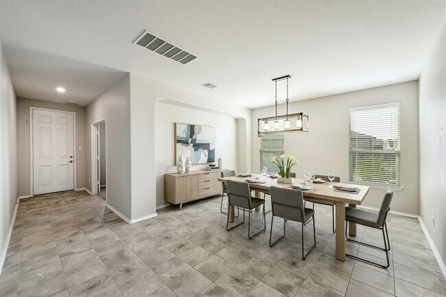 Building Photo - 7904 Gato Ln