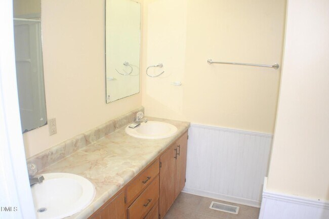 Building Photo - 2500 Ann Carol Ct