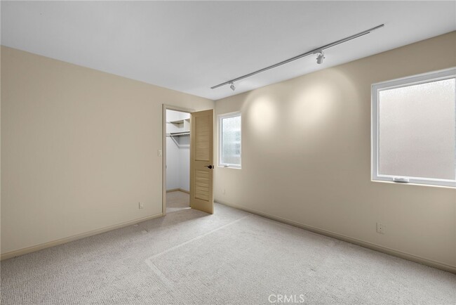 Building Photo - 1623 W Balboa Blvd
