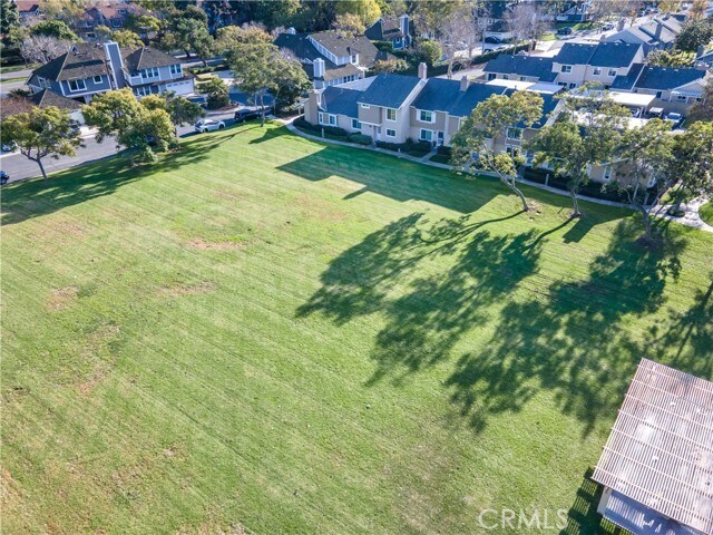 Building Photo - 31 Windjammer