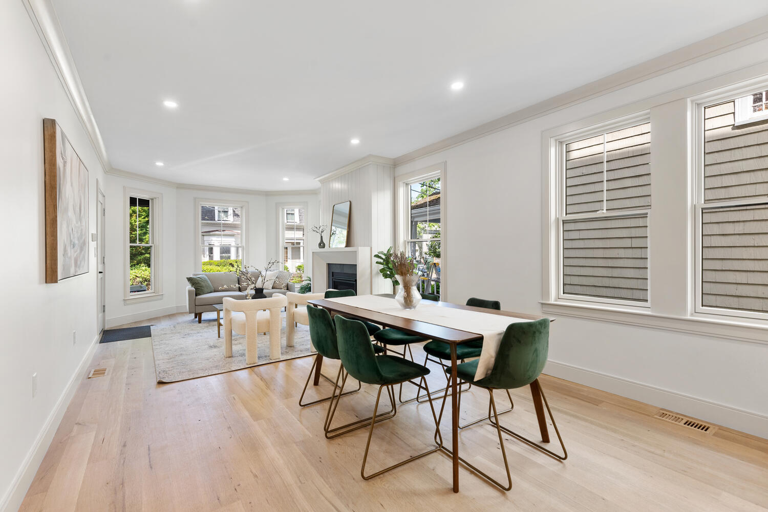 Building Photo - 8 Holly Ave