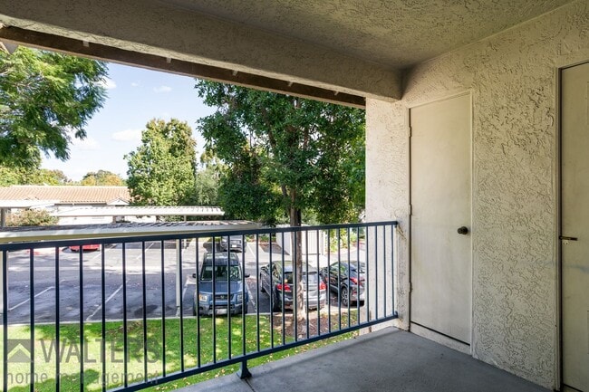 Building Photo - ***NEW LISTING: 2bd Upper Level in Terra V...