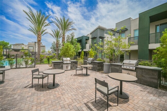 Building Photo - 11262 Cactus Tower Ave