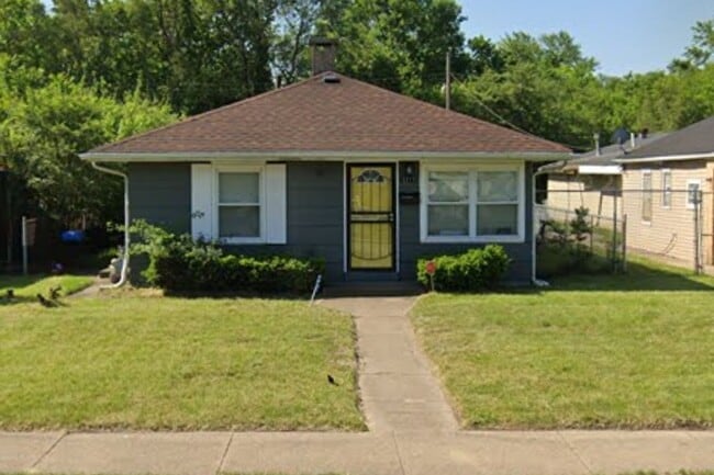 Primary Photo - Everything You Need 2 Bedroom Home