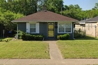 Building Photo - Everything You Need 2 Bedroom Home