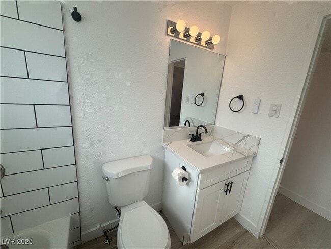 Building Photo - 1336 Darmak Dr