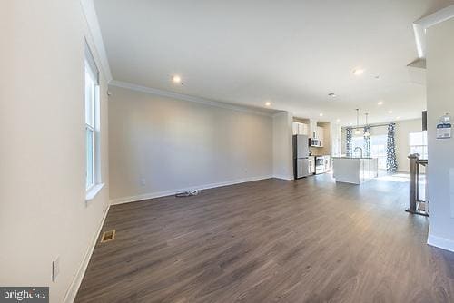Building Photo - 272 Sugar Maple Square