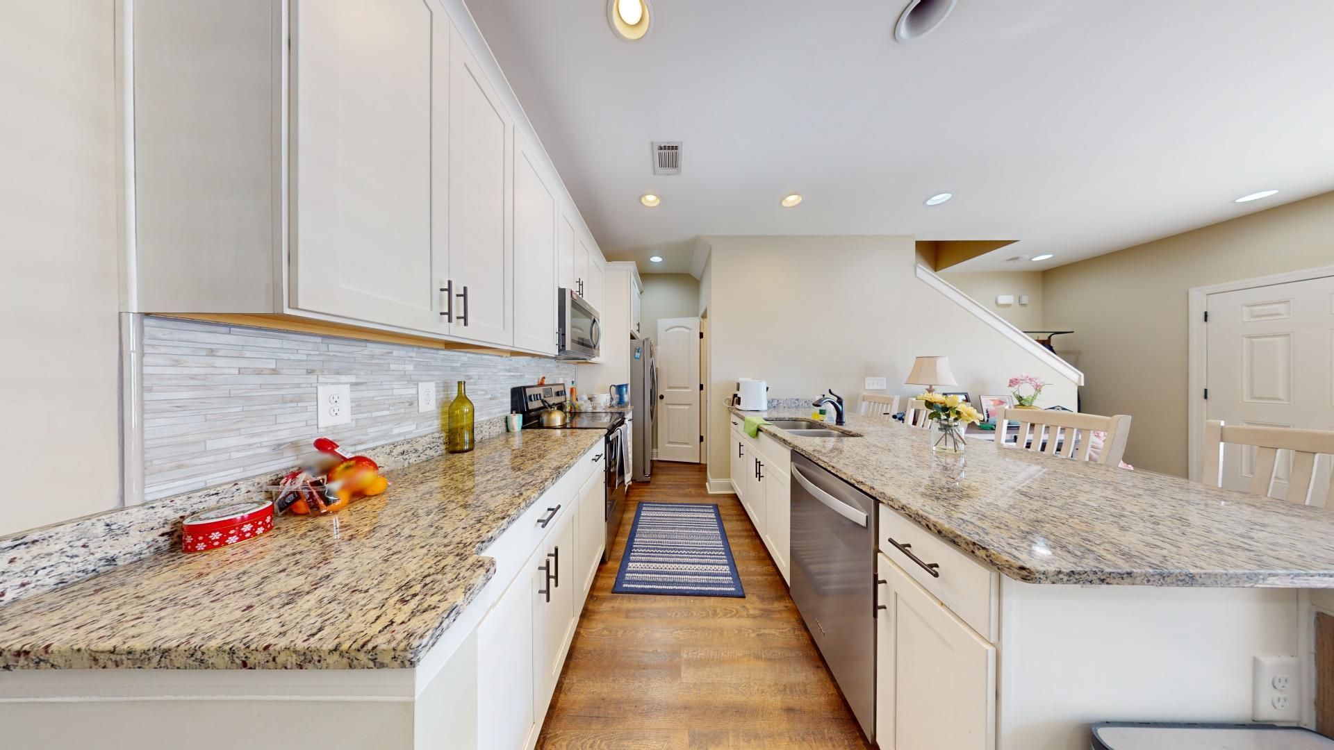Building Photo - Eagle Ridge Townhome