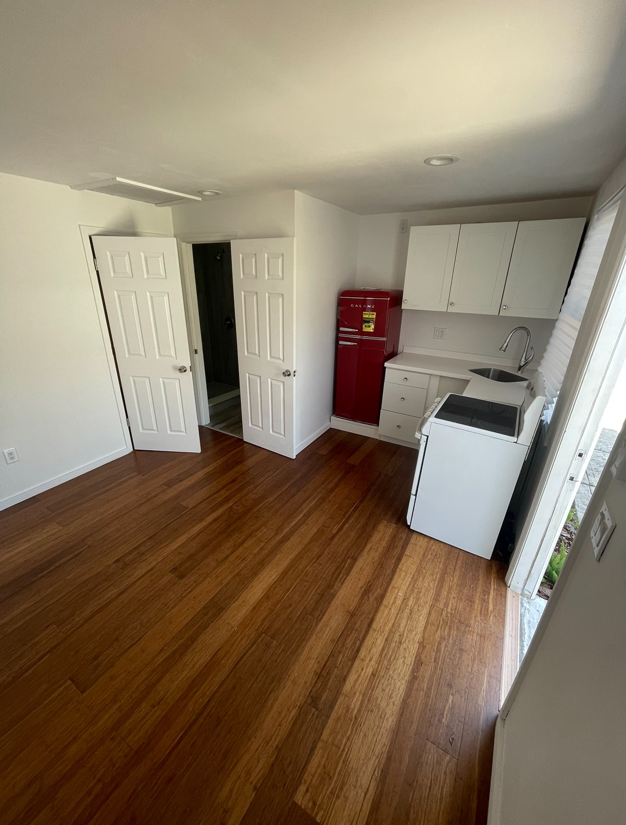 Building Photo - 4520 Burlington Ave N