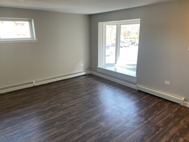 Building Photo - 1285 Colorado Blvd