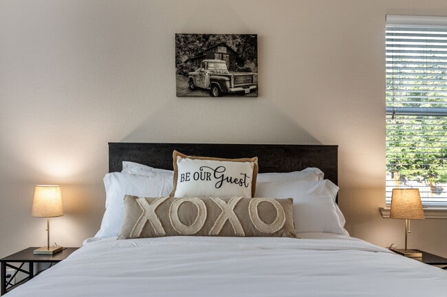 Building Photo - 12044 Ringtail Dr