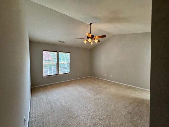 Building Photo - 5337 Thunderidge Drive