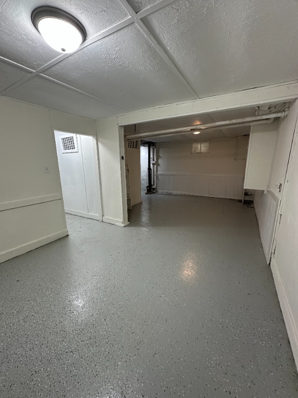 Building Photo - 939 Pershing Ave