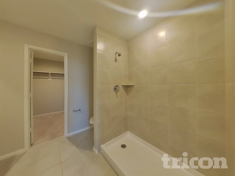 Building Photo - 11844 Mancos Trl