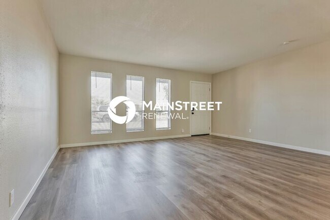 Building Photo - 4 Bedroom Pet-Friendly Home in Mesa, AZ wi...